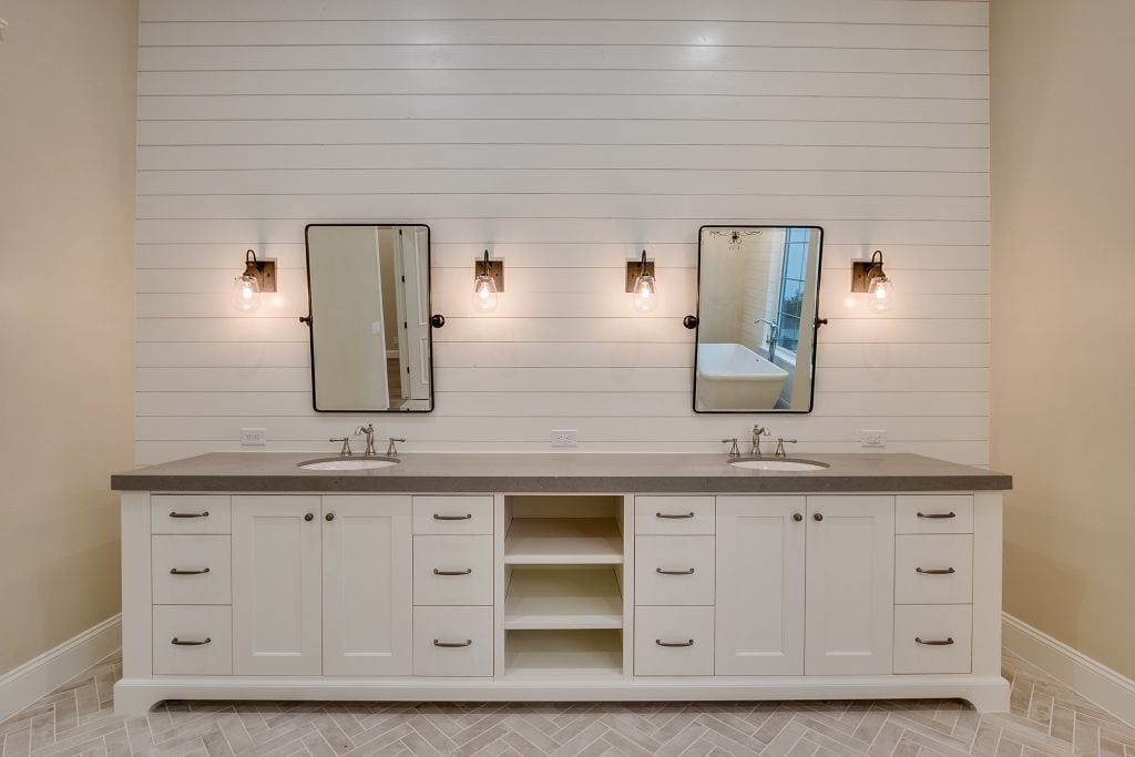 custom-bathroom-shaker-white-shiplap-1024x683-1-3